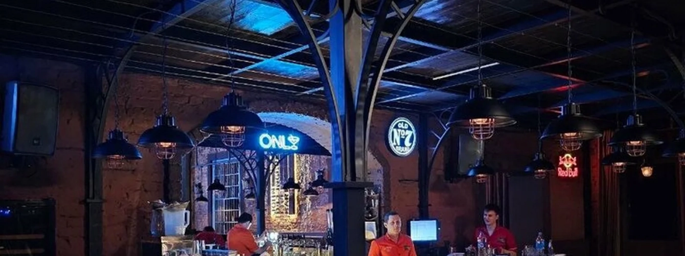 John Dillinger live bar