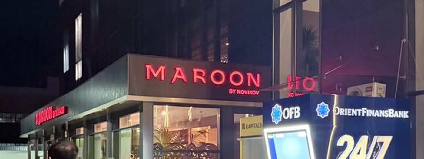 Maroon by Novikov