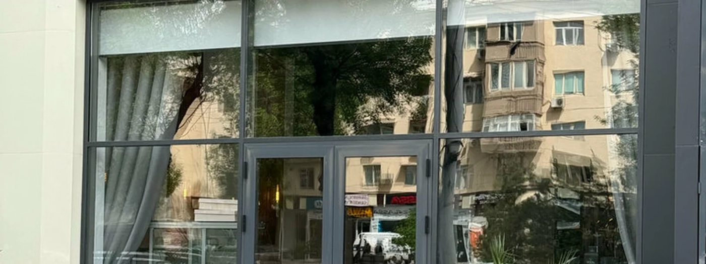 Yalpiz. Restaurant