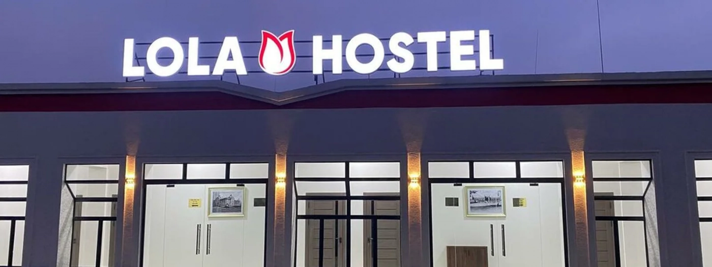 Lola Hostel Lux