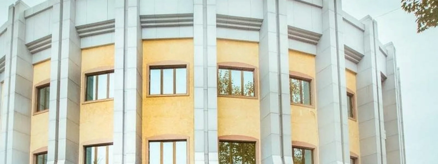 Expo Hotel