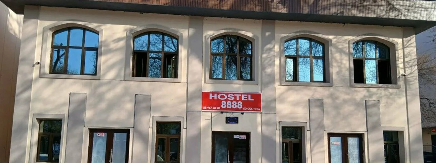 8888 Hostel