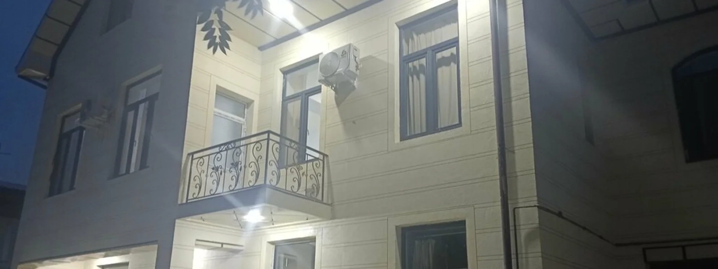 Rong Yao House