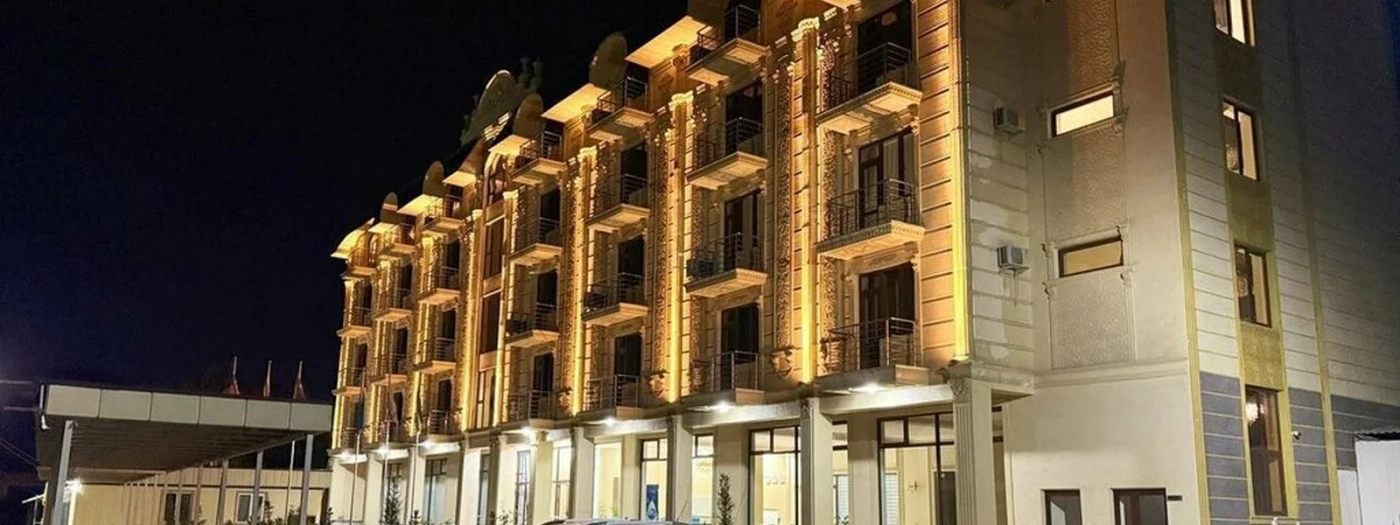 Humo Plaza Hotel
