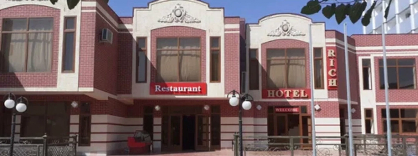 Rich Hotel