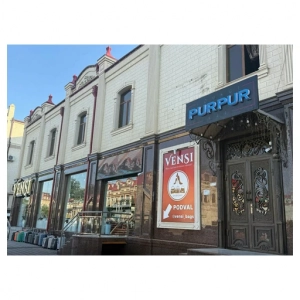 Pur Pur Lounge Bar